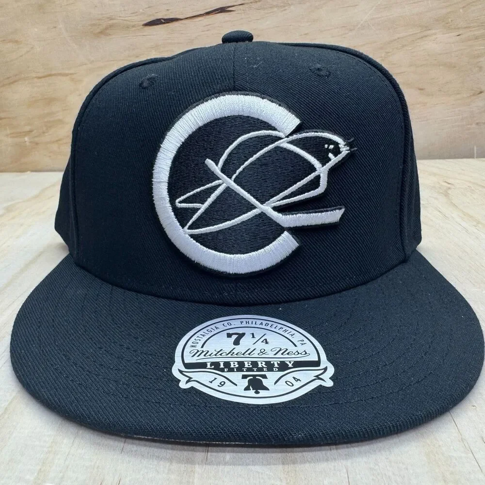 NEW California Golden Seals Mitchell Ness Liberty Fitted Cap Black White 7 1/4